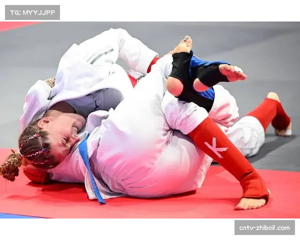 专访柔术传奇：谈现代MMA选手的降服技术如何超越传统柔术框架